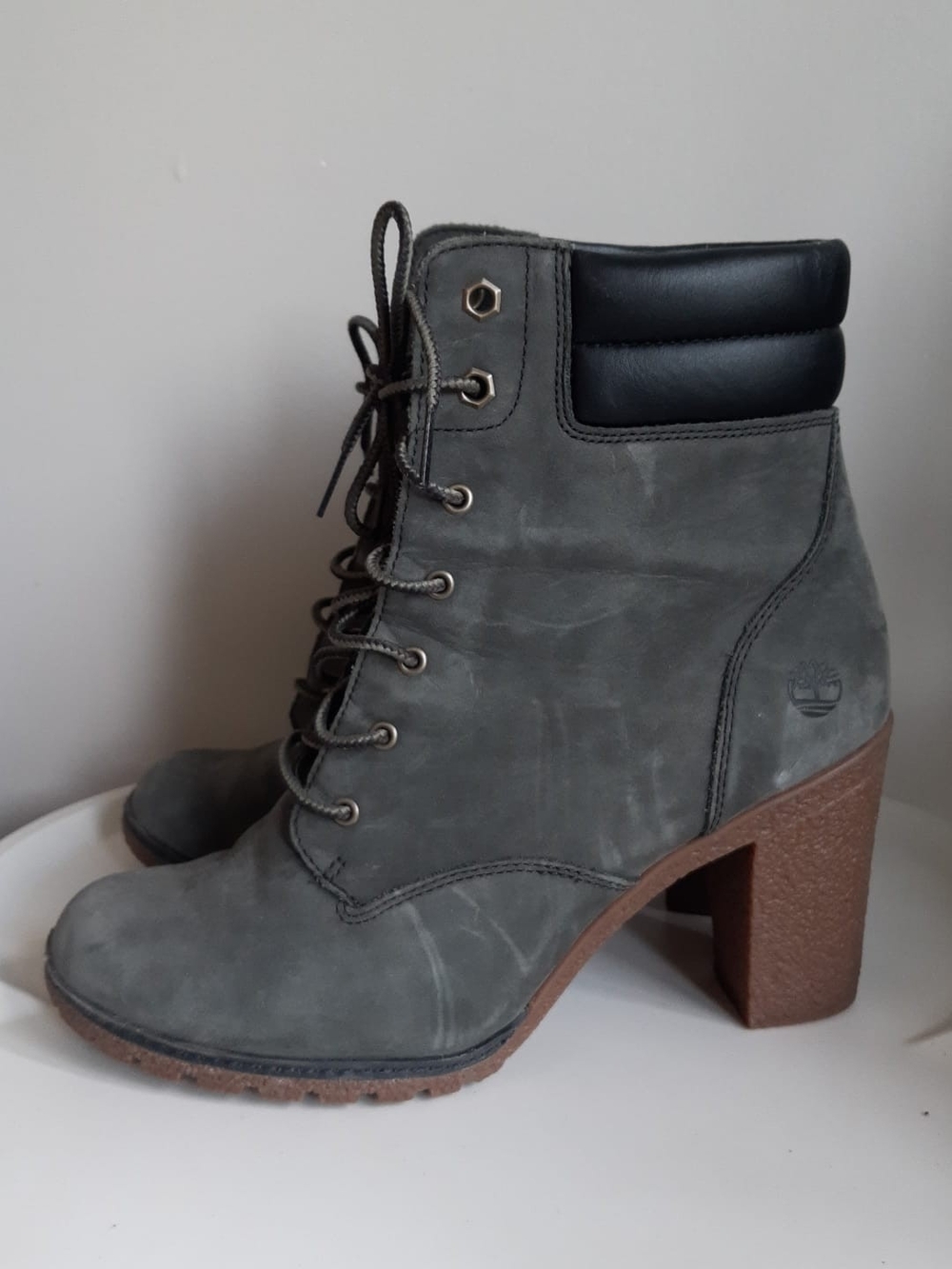 Timberland Women's Green-Grey Leather Lace-Up Heeled Boot Size US 9